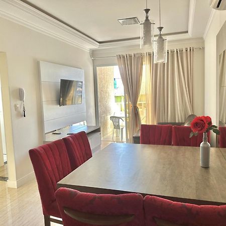 Apartamento Avenida F Бомбиньяс Экстерьер фото