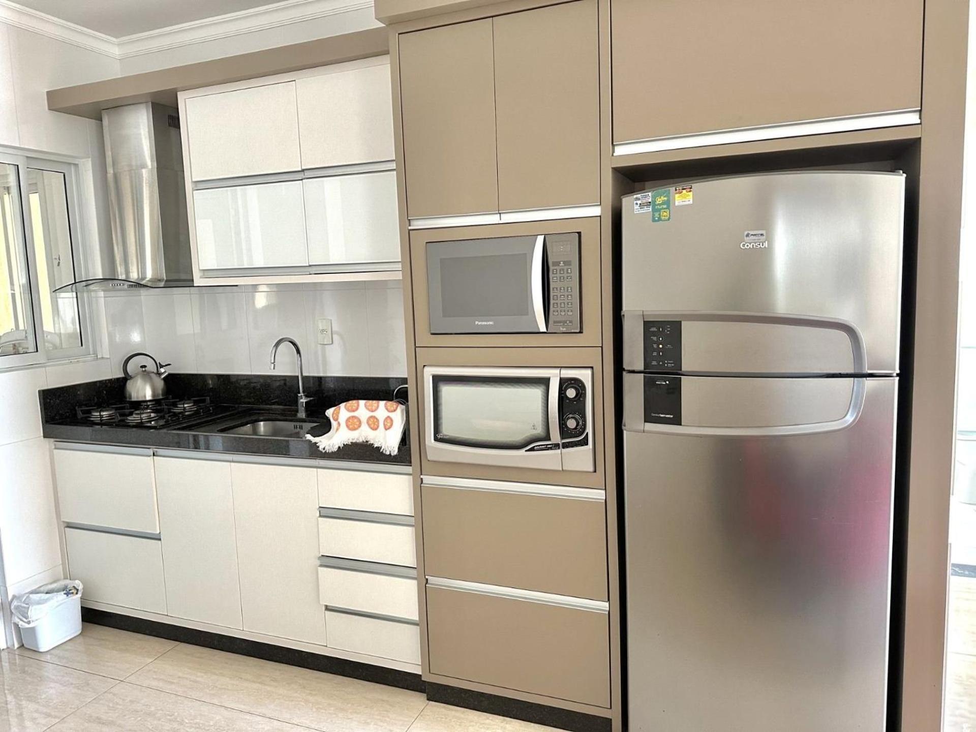 Apartamento Avenida F Бомбиньяс Экстерьер фото
