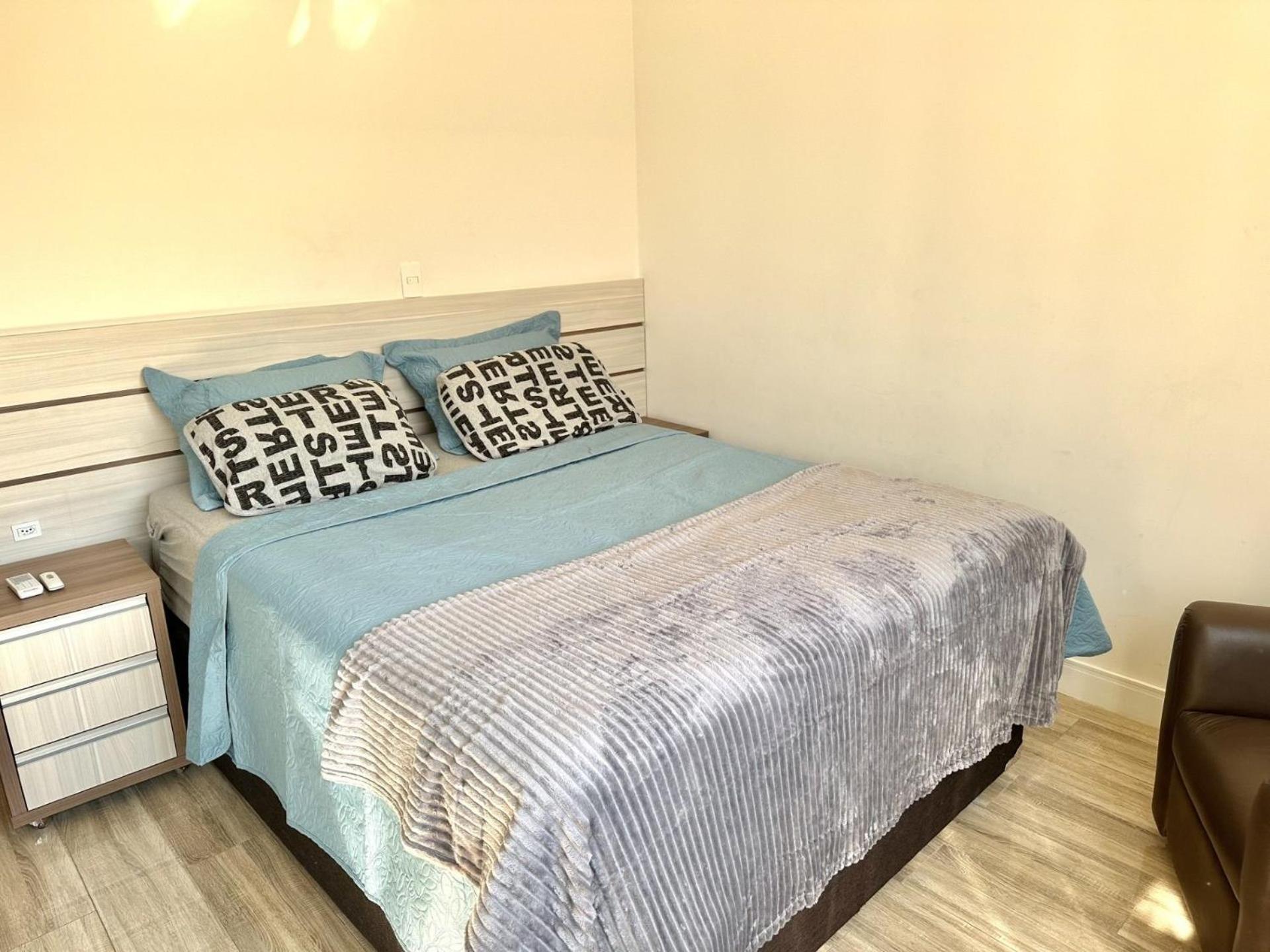 Apartamento Avenida F Бомбиньяс Экстерьер фото